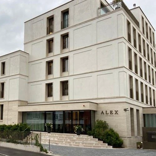 Romano Travertino Classico Building