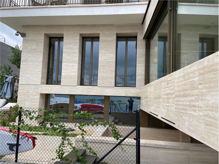 Beige Travertino Romano Exterior Walls